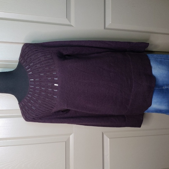 NWT Apt. 9 Women's Plum Satin embellished rib yoke tunic Sweater Size Small - Picture 3 of 7
